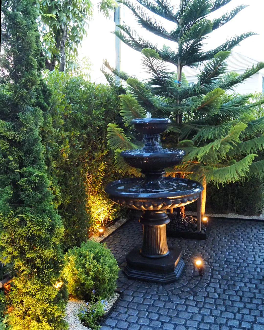 Black Beslana Garden Fountain - Image 2