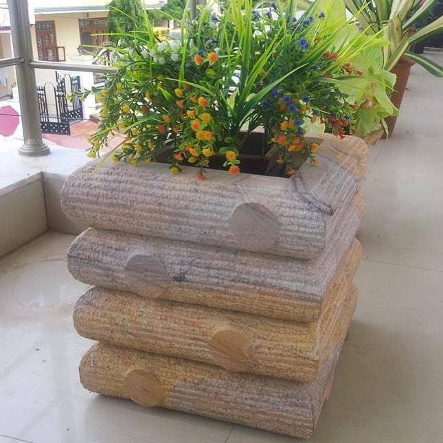 Stacked Log Sandstone Planter