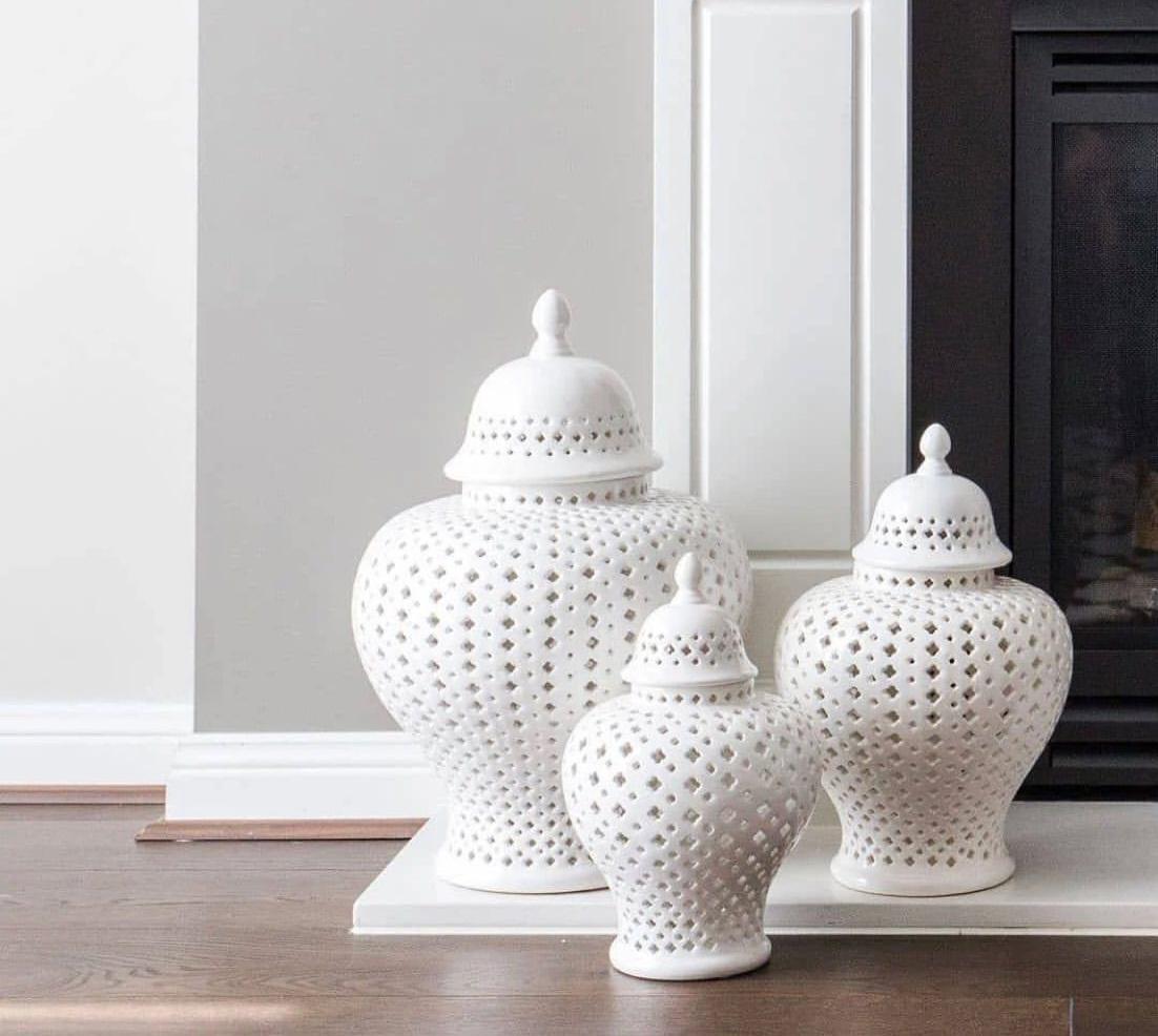 Elegant White Marble Vase Set - Image 2