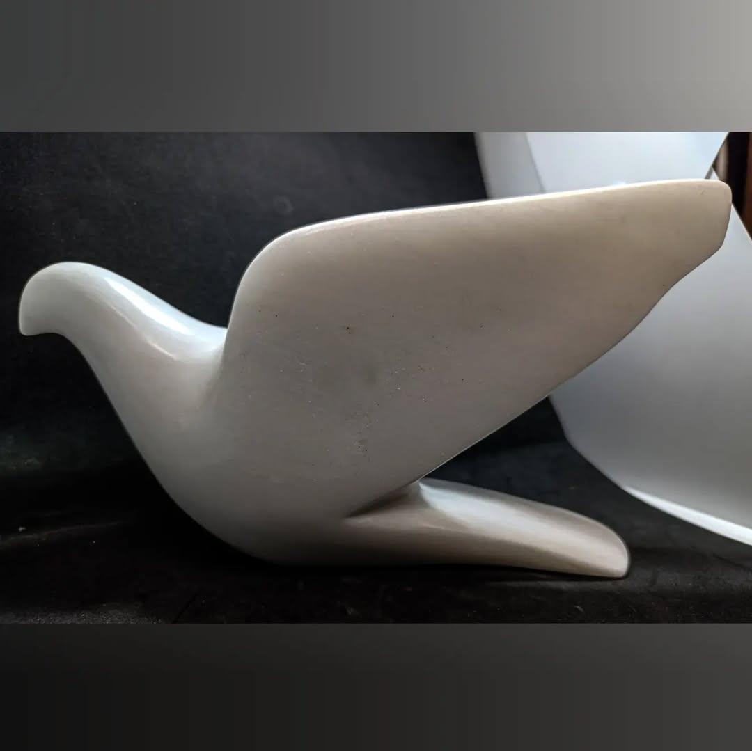 White Marble Abstract Bird Sculpture - Image 4