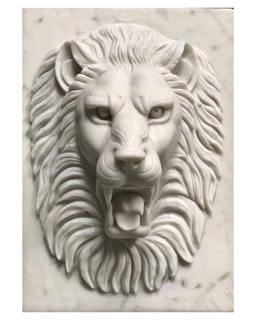 White Marble Lion Head Sculpture