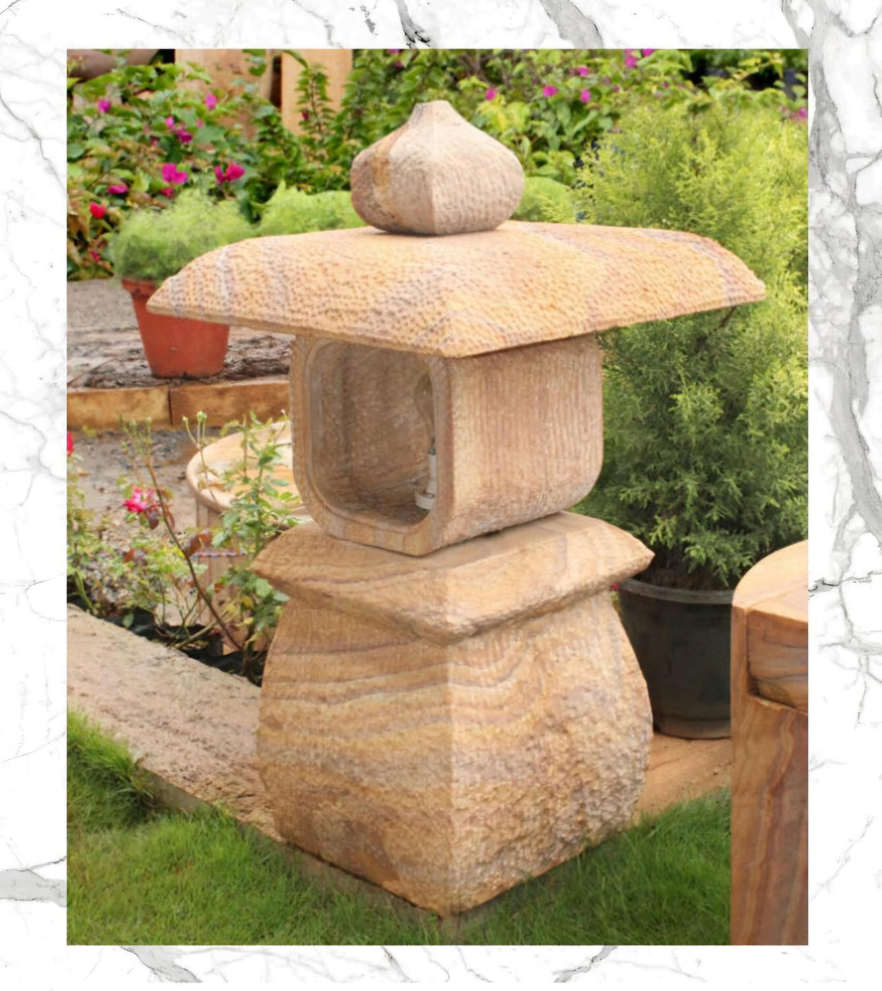 Sandstone Garden Lamp