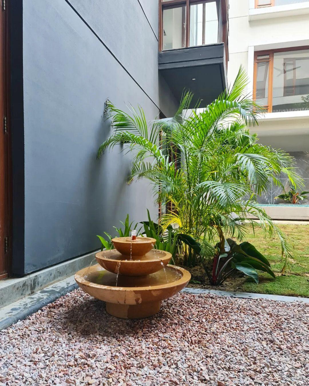 Sandstone Tiered Garden Fountain