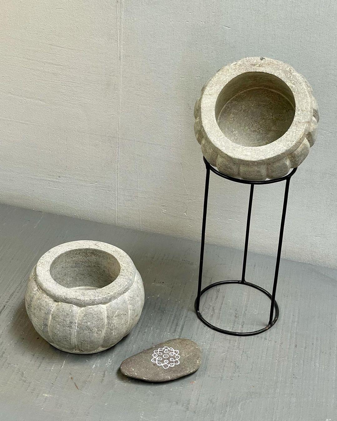 Contemporary Sandstone Planter Set - Image 2